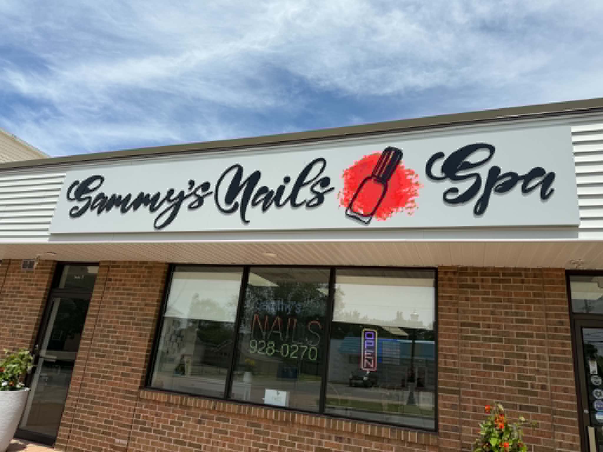 Sammy's Nails salon exterior in Holland, MI