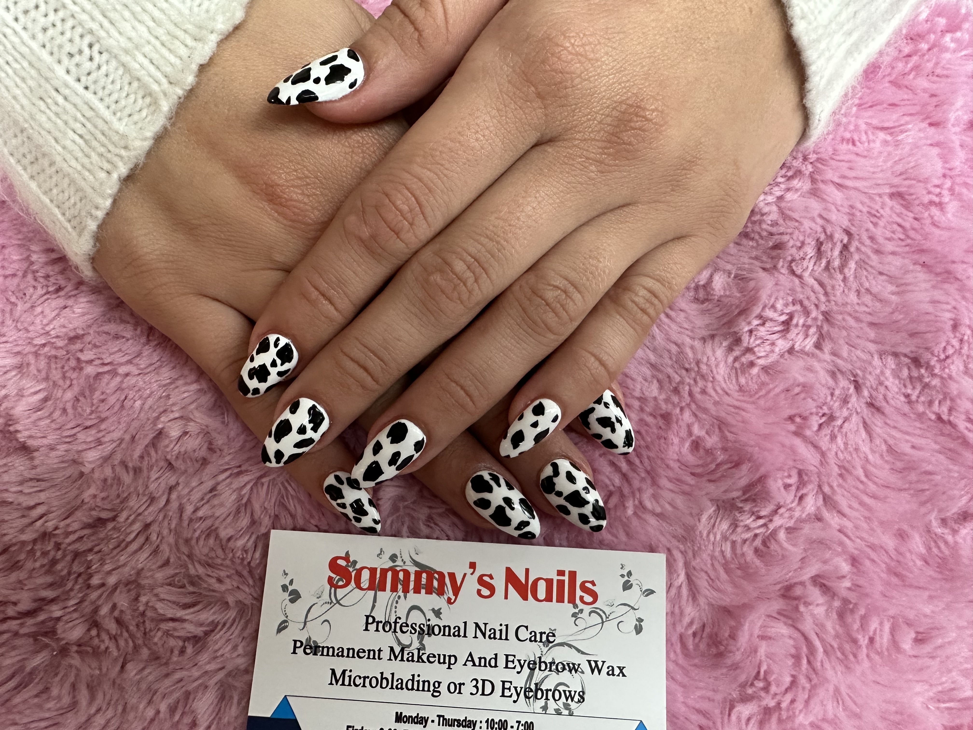Dip powder nails Holland MI Sammy's Nails